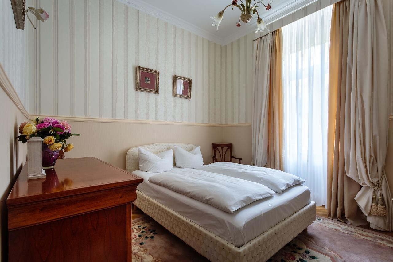 Apartment Am Kurpark บาเดน-บาเดน ภายนอก รูปภาพ